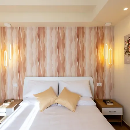 Lotus Bed & Breakfast 4*