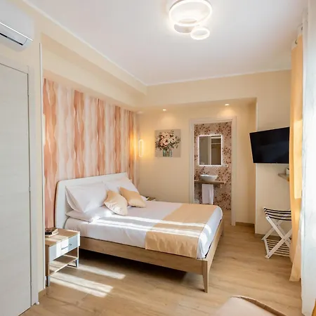 Lotus Bed & Breakfast 4*